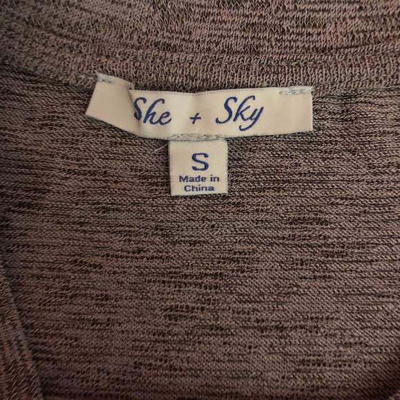 T-shirt - Picture 3 of 3